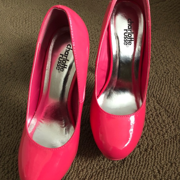 Pink patent leather pumps - Picture 2 of 5